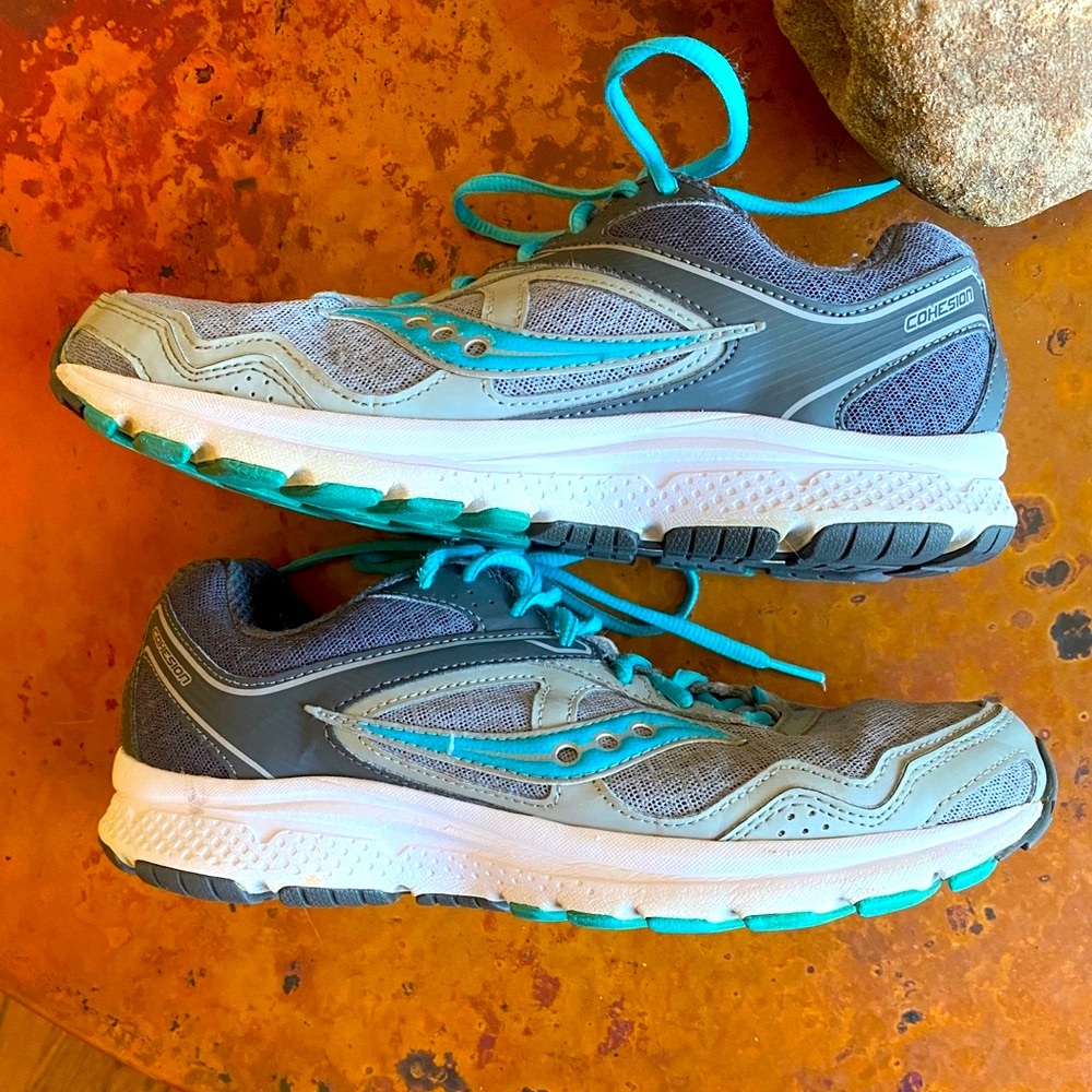 Saucony - Cohesion Gray Light Blue Running Shoes - Women's Size 9 - S153…